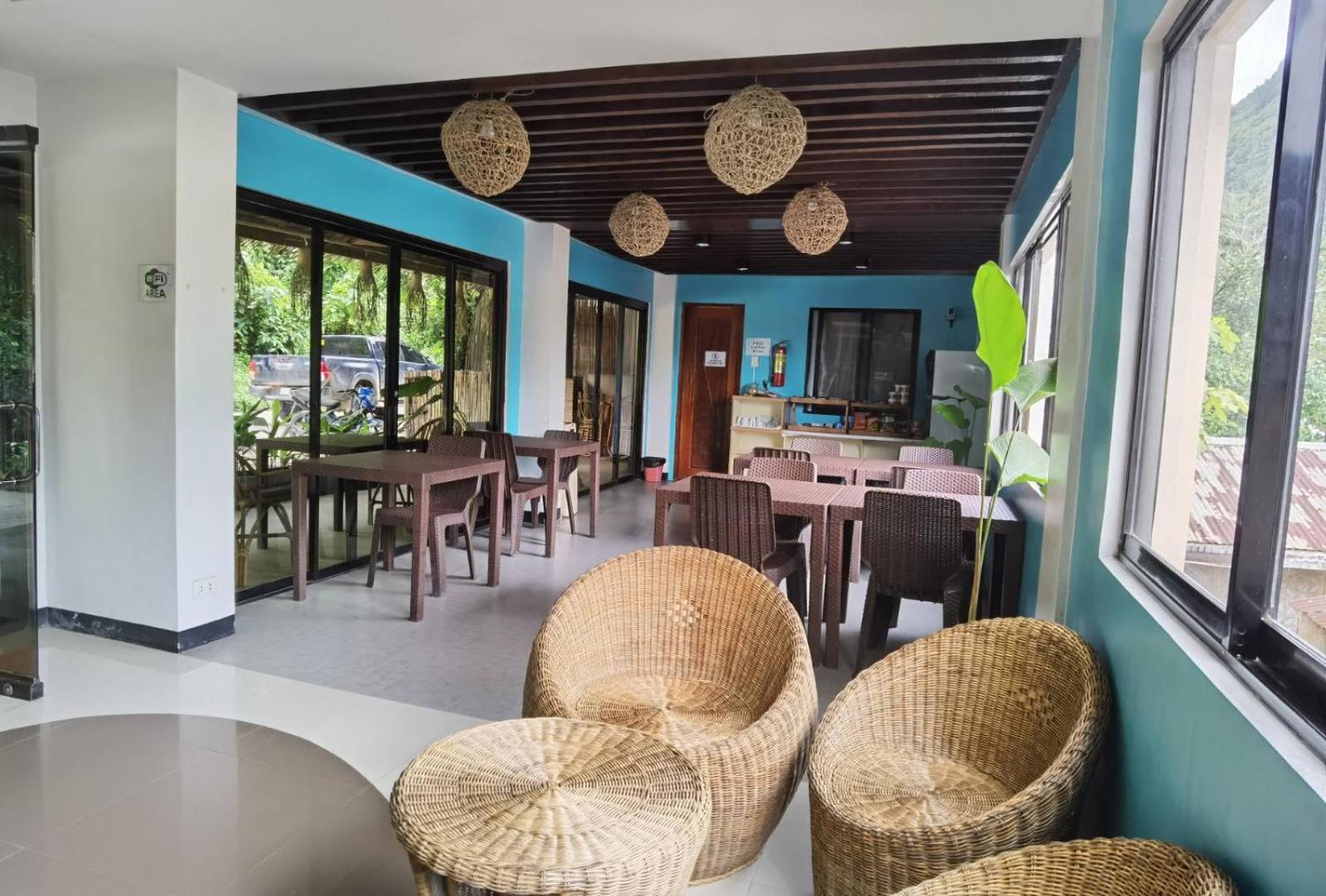 Amos Pili Tree Inn Powered By Cocotel El Nido Luaran gambar